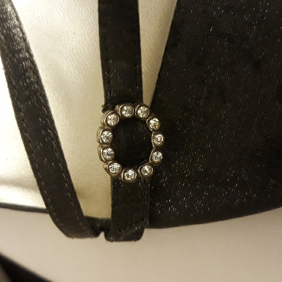 Fiona Sz 9 Grey Metallic Flower-shaped Rhinestone Buckles. - Picture 2 of 9